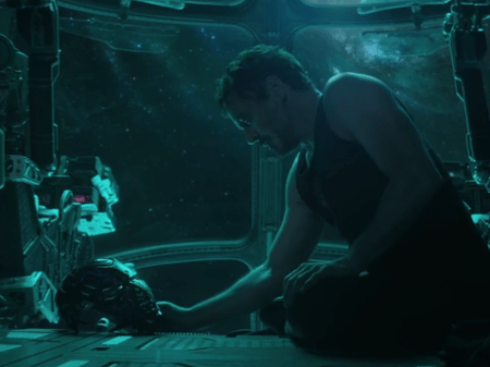 Robert Downey Jr. em cena do trailer de "Vingadores: Ultimato" - Reprodução/YouTube