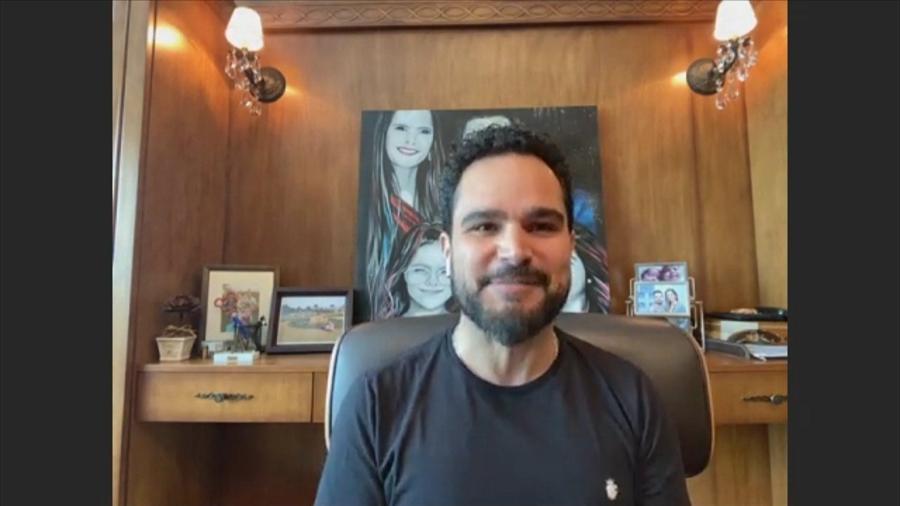 Luciano Camargo em entrevista no "Domingo Espetacular" - Divulgação Record TV