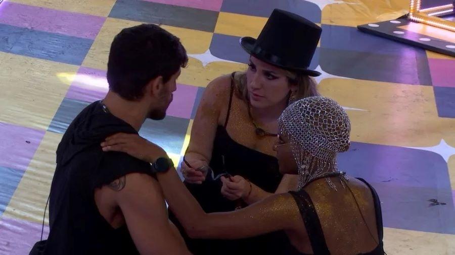 BBB 23: Amanda e Sapato conversam após treta com Nicácio - Reprodução/Globoplay