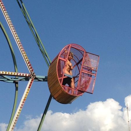 Mulher Melão fica nua em roda gigante em ensaio para a revista "Sexy" - Divulgação/Sexy - Divulgação/Sexy