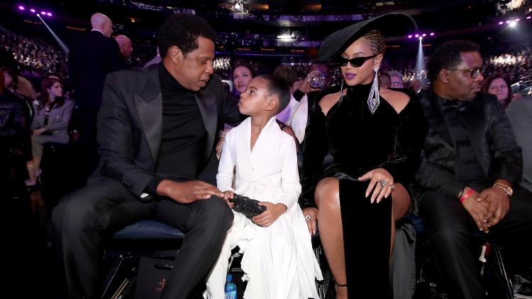 Jay-Z, Blue Ivy e Beyoncé na plateia do Grammy 2018 - Getty Images - Getty Images