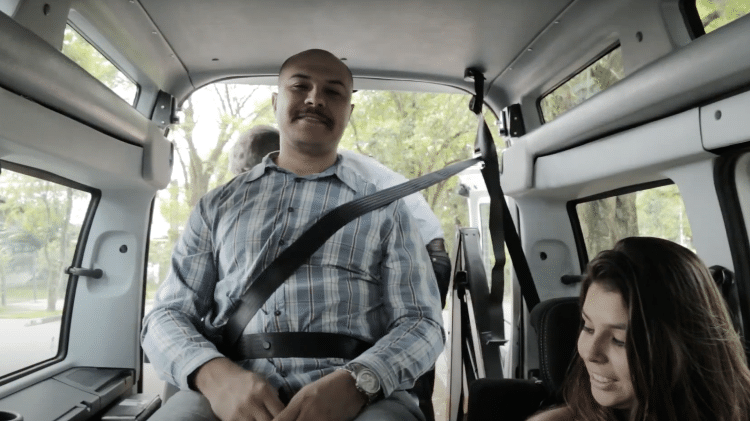 Fiat Doblò adaptado Cavenaghi cinto de 3 pontos - Reprodução - Reprodução