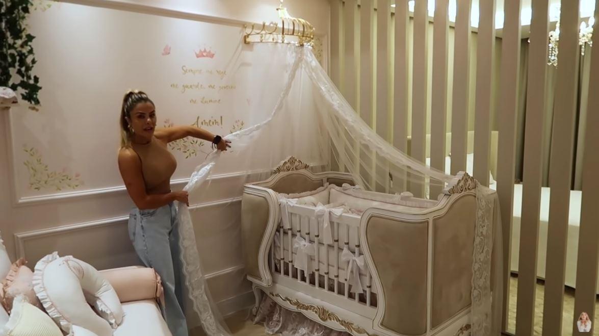 Quarto Maria Alice - YouTube