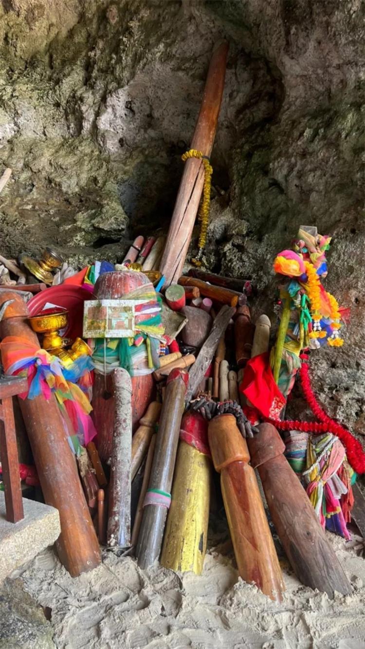 Anitta exibe novos registros na Tailândia - Reprodução/Instagram - Reprodução/Instagram