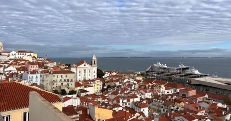 Antes, o brasileiro "olhava Portugal e via Lisboa (foto) e Porto", diz Lemos. "O resto do pais era desconhecido" - LAÍS ALEGRETTI/BBC - LAÍS ALEGRETTI/BBC