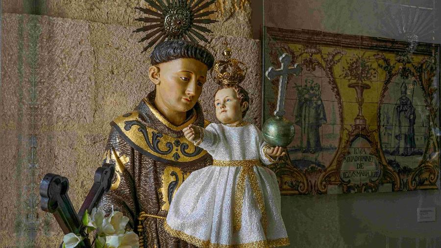 Imagem de Santo António que participa da procissão no dia 13 de junho em Lisboa, Portugal - Divulgação Museu de Santo António - Lisboa 