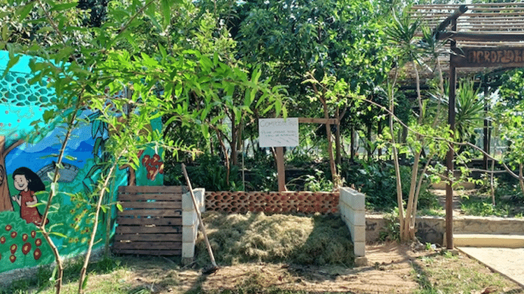 Área de compostagem na Agrofloresta do Cocotá Área de compostagem na Agrofloresta do Cocotá