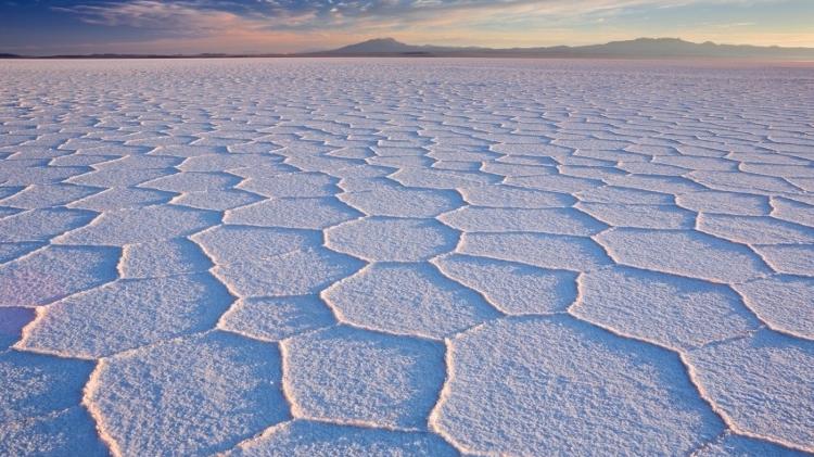Na seca, o Salar do Uyuni adquire uma paisagem extraterrestre - Getty Images - Getty Images