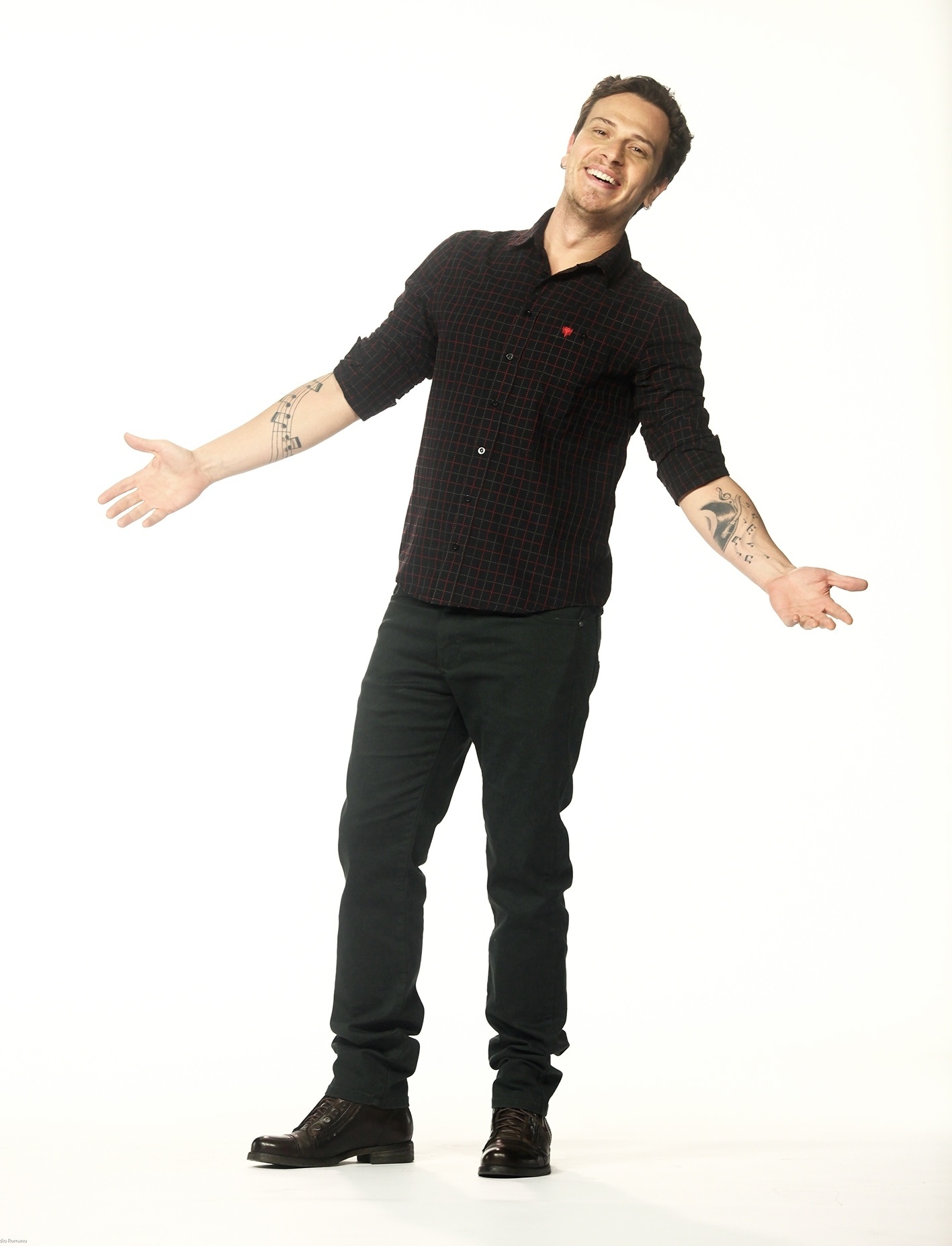 30.jun.2016 - O goiano Fabiano Cambota é o apresentador de "A Culpa é do Cabral"  - Divulgação/Comedy Central