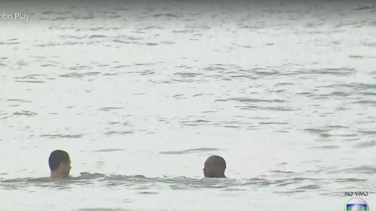 Equipe de resgate tenta encontrar vestígios de helicóptero que caiu em praia do Recife - Reprodução/Globo - Reprodução/Globo