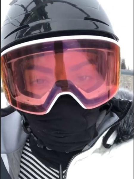 Anitta faz stories no Instagram ao esquiar - Reprodução/Instagram - Reprodução/Instagram