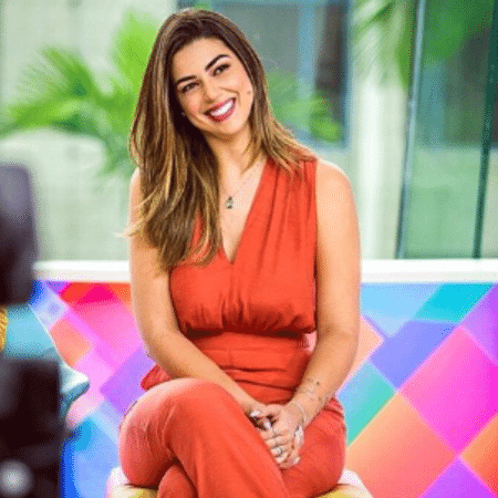 Vivian Amorim no comando do "Vídeo Show" - Reprodução/Instagram