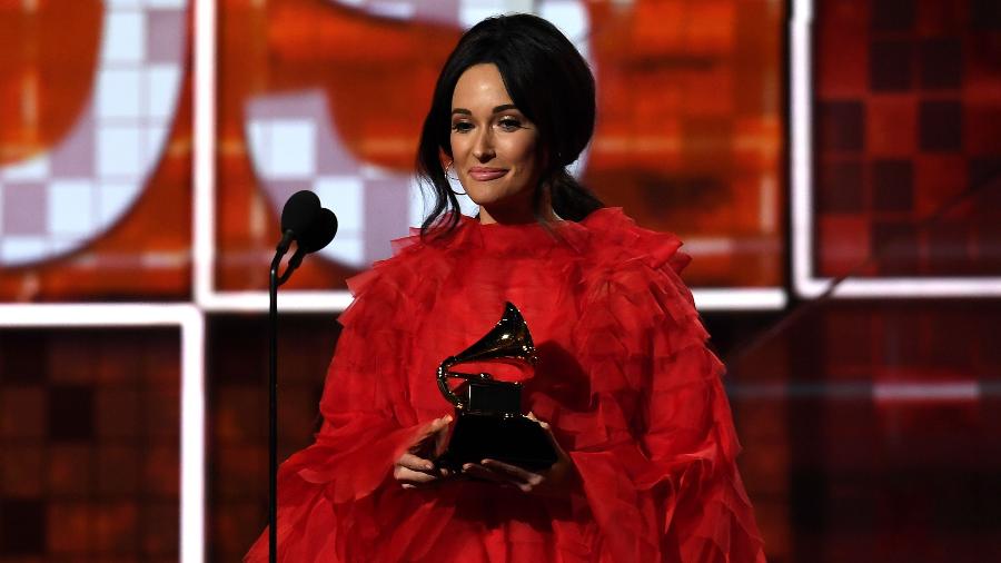 Kacey Musgraves recebe prêmio de álbum do ano no Grammy 2019 - AFP