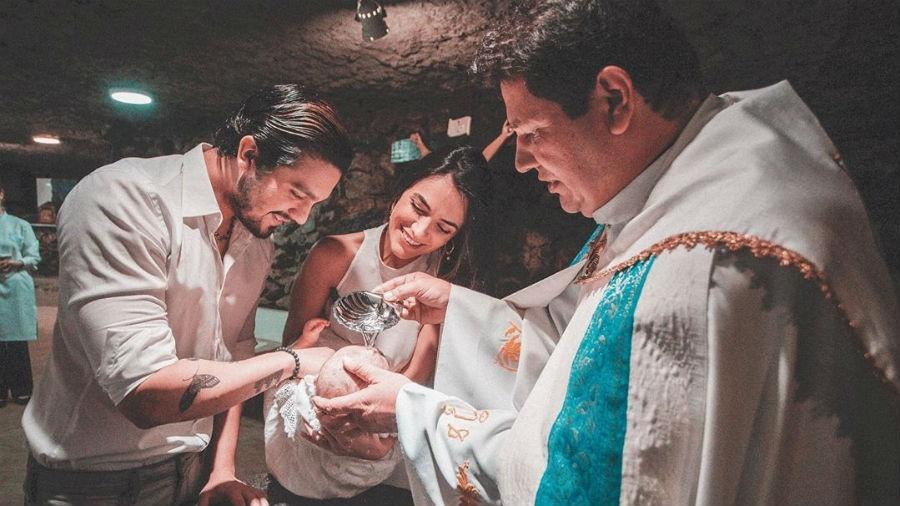 Luan Santana e Jade Magalhães batizam afilhada - Reprodução/Instagram