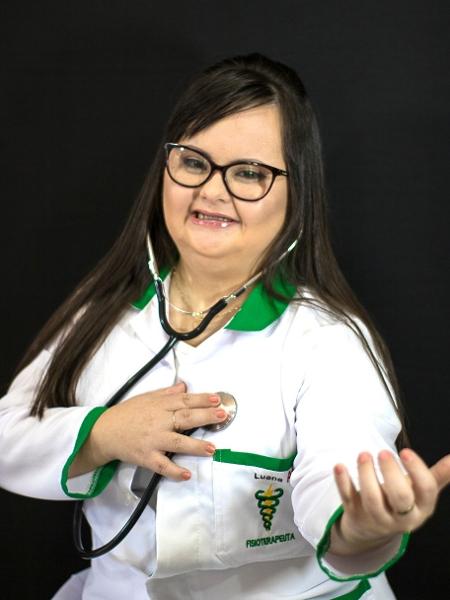 Aos 26, a fisioterapeuta Luana Rolim de Moura (PP) tomou posse na Câmara de Santo Ângelo (RS) - Arquivo pessoal