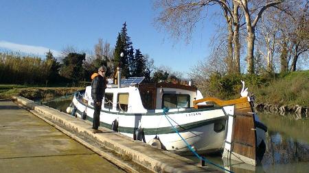 Ron mora em um barco nos canais da França - Arquivo pessoal - Arquivo pessoal