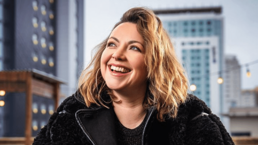 Charlotte Church 'ganhou' o Brasil ao embalar a abertura de 'Terra Nostra'