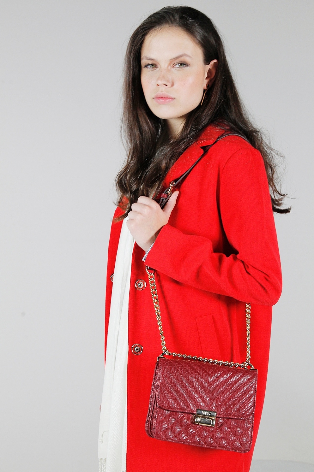 Bolsa de matelassê vinho e alça de corrente, da Forum, R$ 447 - Reinaldo Canato/UOL