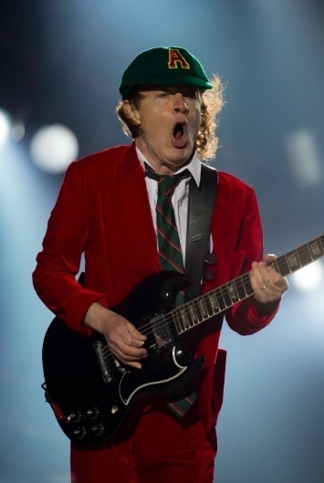 AC/DC se apresenta pela primeira vez com Axl Rose em show na cidade de Lisboa, Portugal - Reprodução/Twitter/ACDC