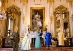 Palácio de Buckingham recebe mostra do guarda-roupa da rainha Elizabeth - Divulgação