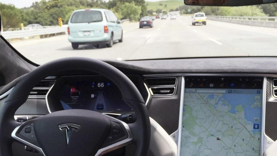 Tesla Model S com sistema Autopilot - Alexandria Sage/Reuters