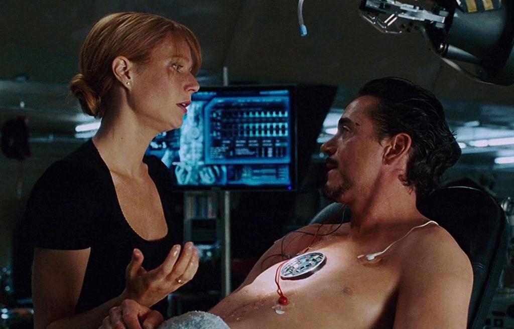 Robert Downey Jr. e Gwyneth Paltrow em cena em "Homem de Ferro" (2008) - Divulgação