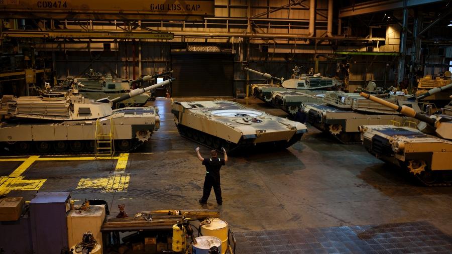 Fábrica de tanques Abrams - Alan Chin/Facingchange.org