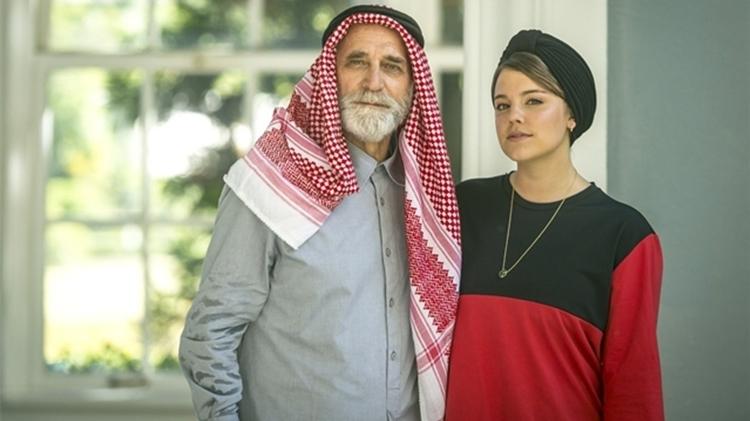 Dalila (Alice Wegmann) é filha do poderoso sheik das arábias Aziz Abdallah (Herson Capri)  - Paulo Belote/Globo - Paulo Belote/Globo