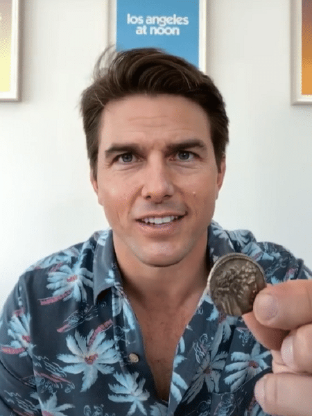 Christopher Ume usa tecnologia para colocar o rosto de Tom Cruise em vídeos de um imitador - Reprodução