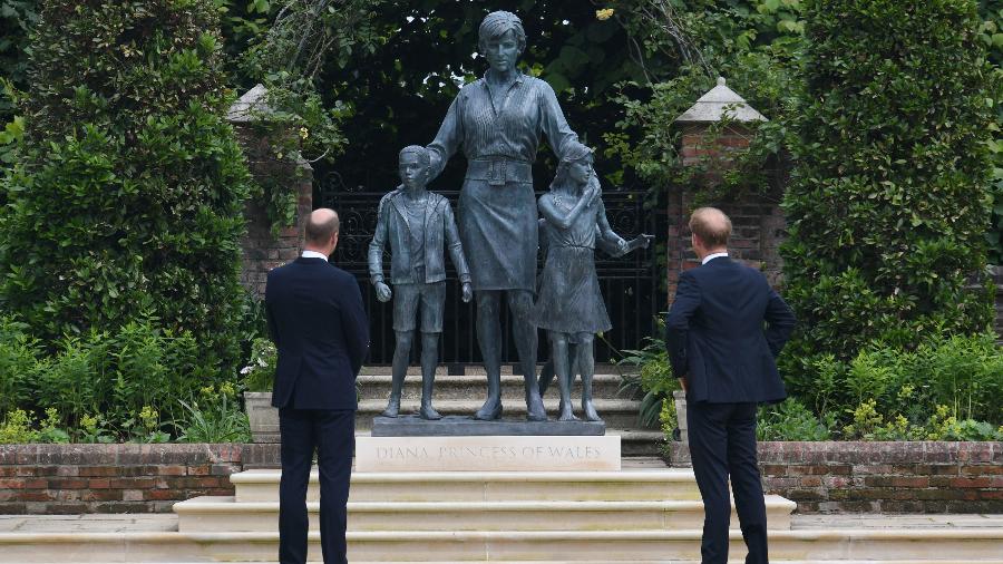 Príncipes William e Harry inauguram estátua da mãe, Diana - Dominic Lipinski - WPA Pool/Getty Images
