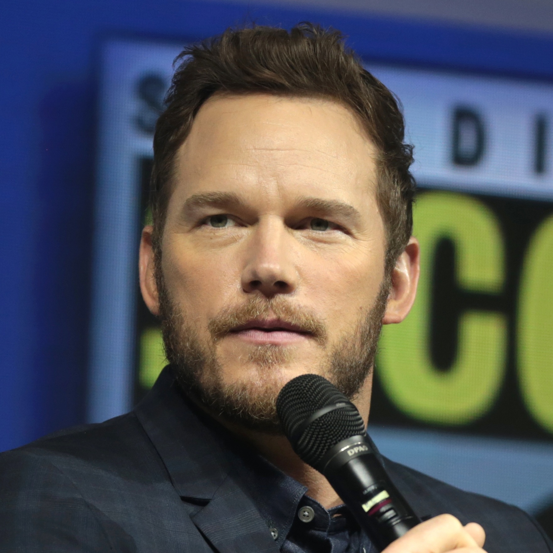 Chris Pratt, astro da Marvel, rebate críticas por dublagem em