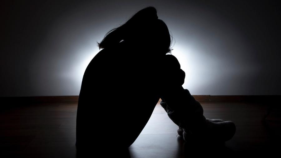 Adolescente fez denúncia contra o pai e o irmão por abuso sexual - Getty Images/iStockphoto