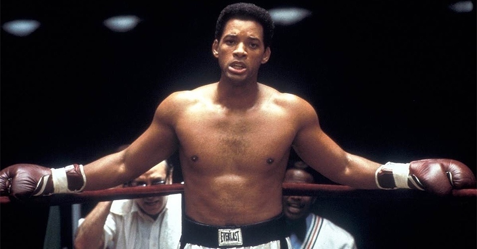 O filme "Ali" (2001) conta a história de um dos maiores boxeadores de todos os tempos, Cassius Clay (Muhammad Ali), que é interpretado por Will Smith - Divulgação