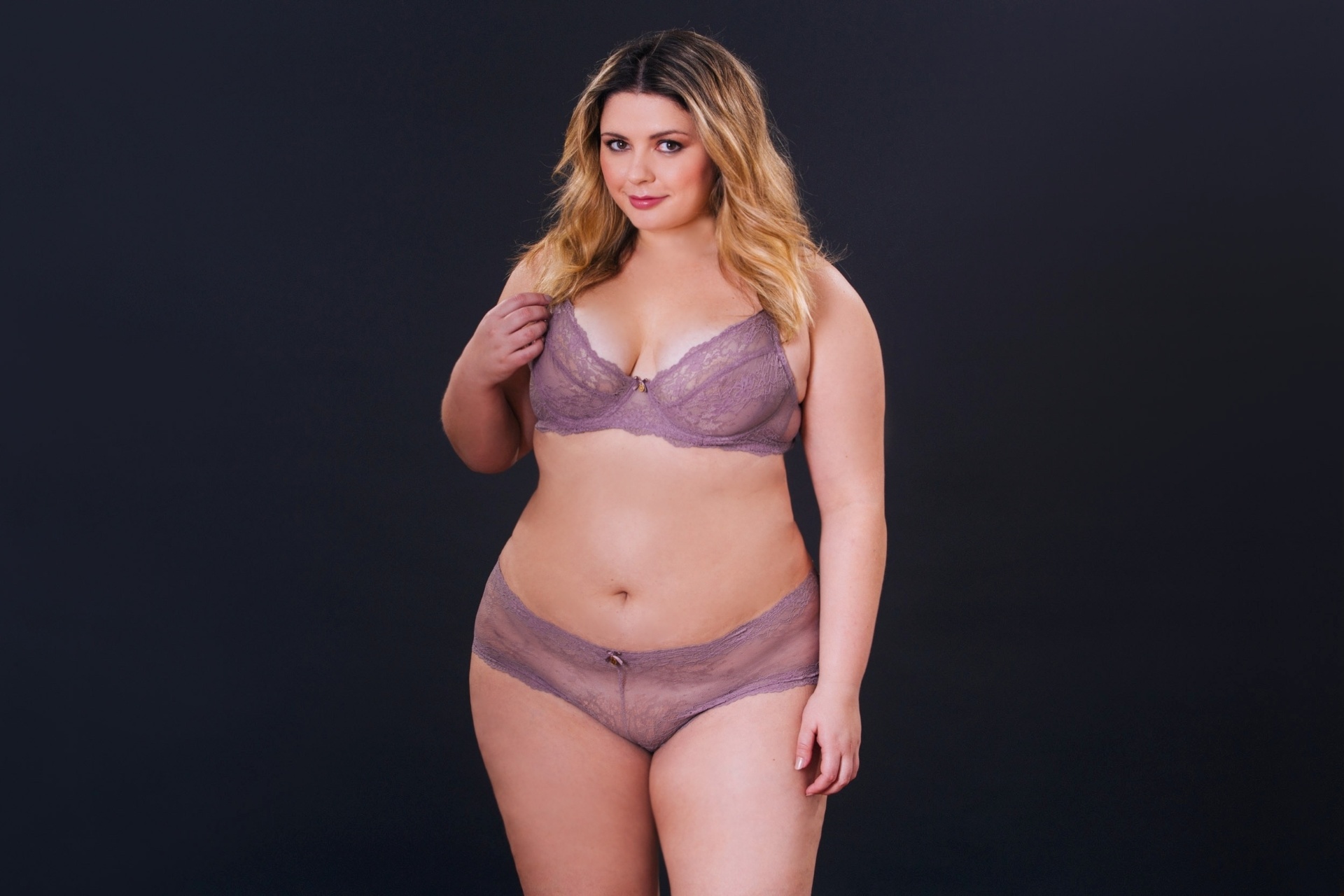 Fotos 13 Opções Sensuais E Estilosas De Lingerie Plus Size Para