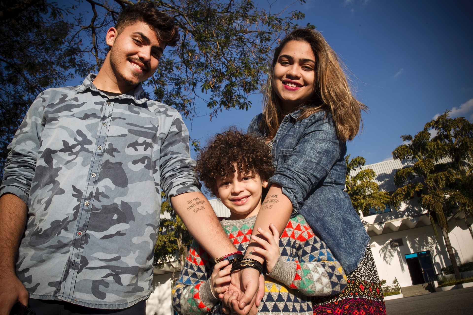 Issac do Vine, 7 anos, semialfabetizado e um livro no currículo - Lucas Lima/UOL