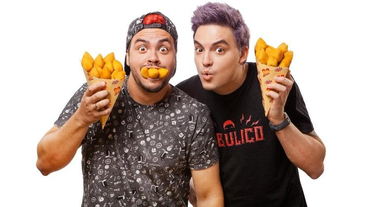 Os Irmãos Neto também são proprietários de uma franquia de coxinhas - Divulgação - Divulgação