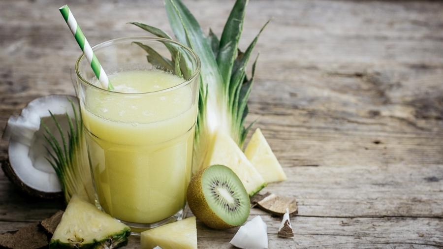 Suco abacaxi - iStock