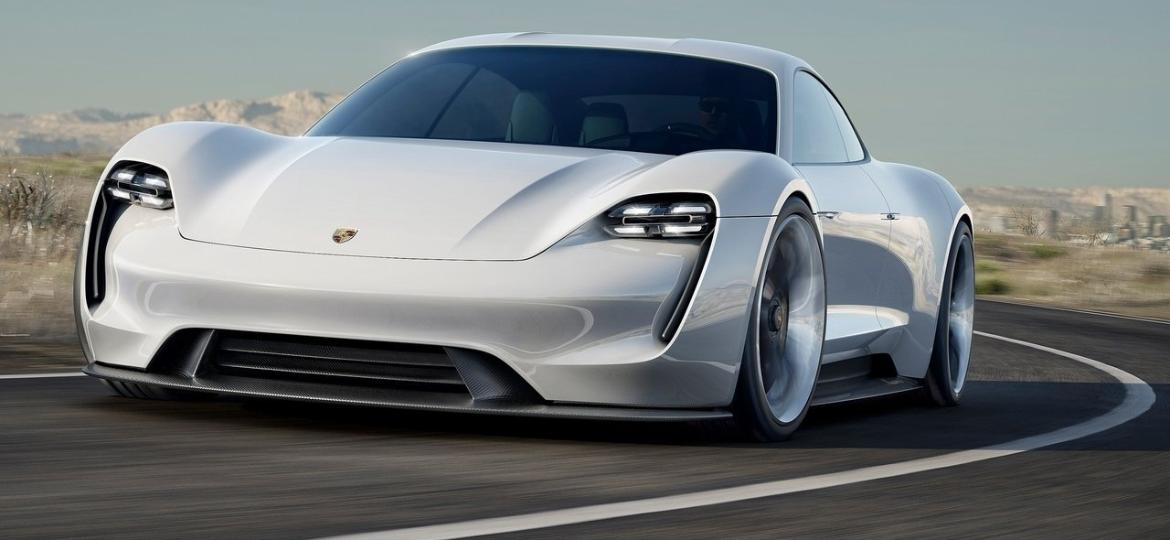 Conceito "Mission E" virou Taycan: modelo chega em 2019 e traduz filosofia da Porsche para um futuro elétrico - Divulgação