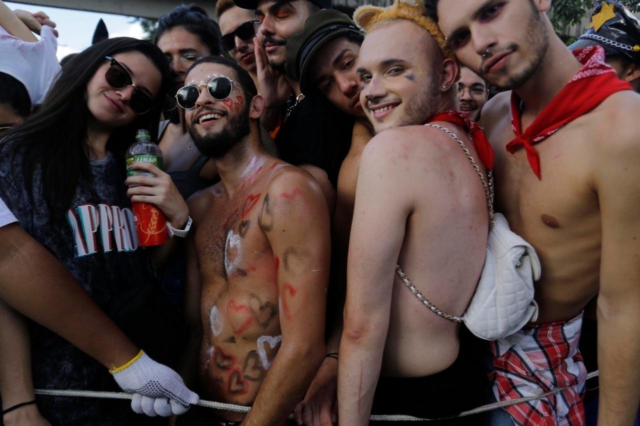 Foliões curtem o bloco da Pabllo na Zona Norte de São Paulo - Nelson Antoine/UOL