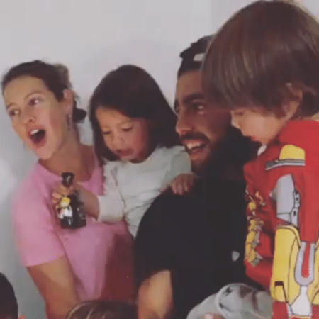 Luana Piovani e Pedro Scooby cantam "Parabéns" para o filho mais velho - Reprodução/Instagram