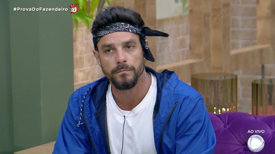 Diego Grossi pede desculpas ao vivo a Lucas Viana em A Fazenda 2019 - Reprodução/RecordTV