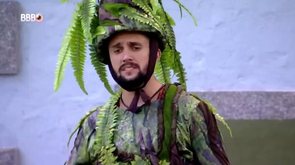 BBB 21: Arthur brinca que Gilberto fica excitado em ver uma samambaia - Reprodução/Globoplay