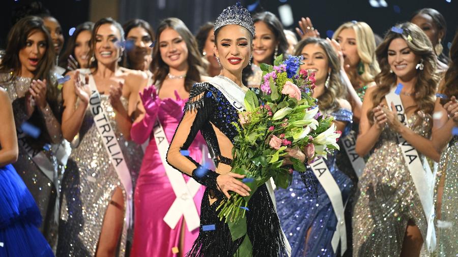 R'Bonney Nola Gabriel, dos EUA, é coroada Miss Universo 2022 em janeiro de 2023