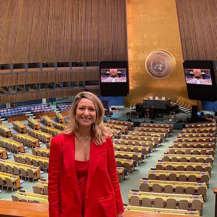 Jacqueline em visita à sede da ONU (Organização das Nações Unidas) em Nova York