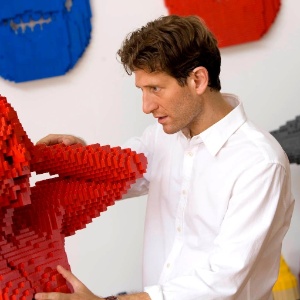 Nathan Sawaya - Reprodução/Facebook - Reprodução/Facebook