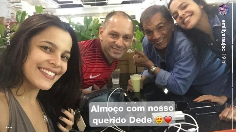 Emilly, Volnei e Mayla posam com Dedé Santana durante um almoço nos Estúdios Globo - Reprodução/Instagram/emillyaraujoc - Reprodução/Instagram/emillyaraujoc
