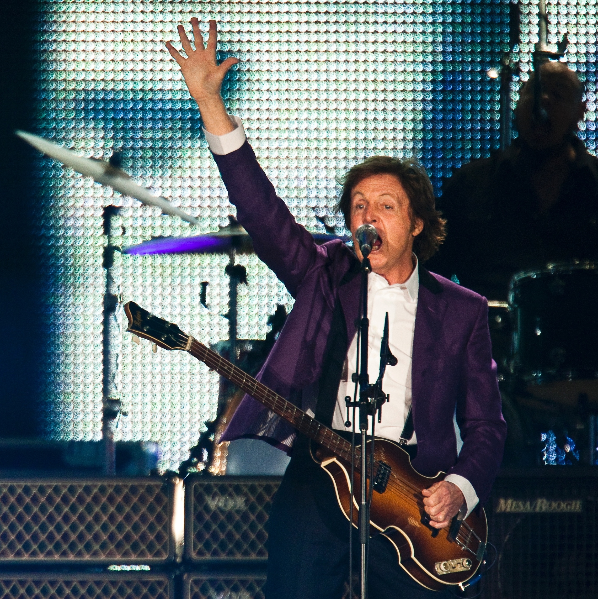 Fãs de Paul McCartney se preparam para a temporada de shows no Brasil