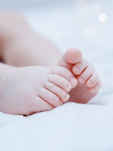 Bebê é registrado com duas mães em Cuba - iStock