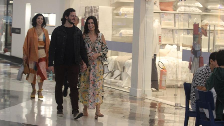 Fátima Bernardes e o namorado, Túlio Gadêlha, passeiam no shopping - Rodrigo Adão/AgNews
