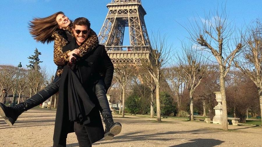 Camila Queiroz e Klebber Toledo em Paris - Reprodução/ Instagram